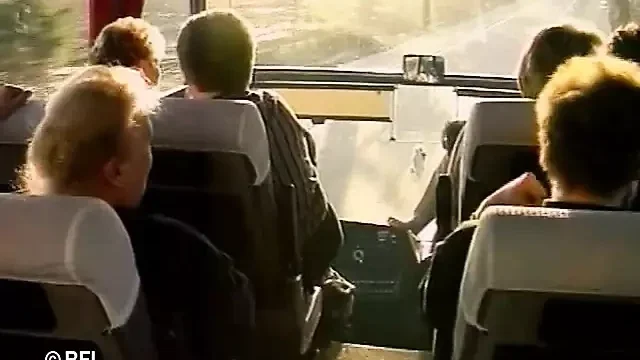 Rentner-Busfahrt endet in einem Gruppenfick